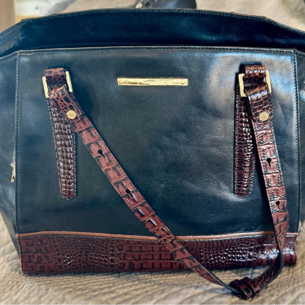 Beautiful Brahmin handbag tote concealed carry pocket in front